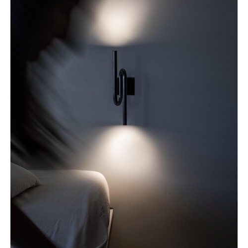 Applique Tobia noir Foscarini Valente Design