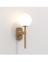 Applique Tacoma Single laiton verre rond blanc opalin Astro Lighting Valente Design de profil