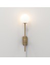 Applique Tacoma Single Grande laiton verre rond blanc opalin Astro Lighting Valente Design