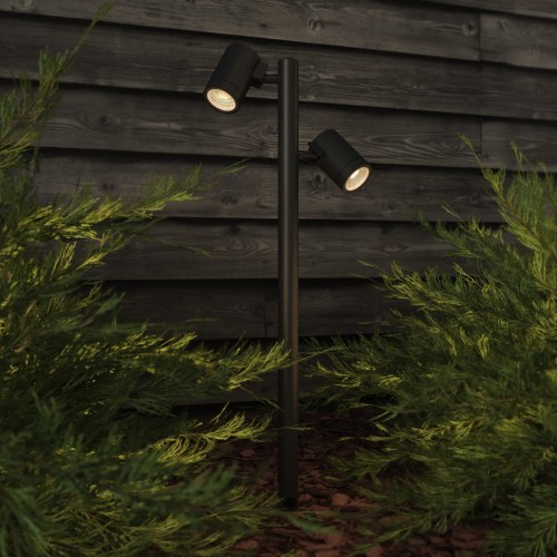Spot piquet Bayville Spike 900 Twin Astro Lighting Valente Design mise en scène