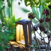 Lanterne solaire SKAAL teck 40 cm Les Jardins Valente Design dans jardin