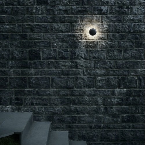 Applique Bellhop Wall Outdoor anthracite Flos Valente Design mise en scène escalier