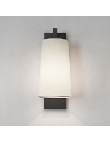 applique Lago 280 noir mat abat-jour tissu blanc Astro Lighting Valente Design