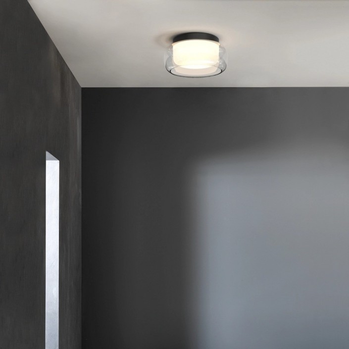 Aquina Ceiling 360 noir mat Astro Lighting Valente Design mise en scène