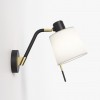 Applique Edward Wall noir mat abat-jour blanc brillant Astro Lighting Valente Design de profil