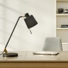 Lampe de bureau Edward Desk noir mat abat-jour noir mat Astro Lighting Valente Design mise en scène