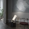 Lampe de table Nile blanche Foscarini Valente Design dans salon