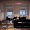 Lampe à poser Ale BIG blanche Foscarini Valente Design mise en scène salon
