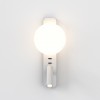 Applique Zeppo Reader blanc mat Astro Lighting Valente Design pose verticale et de face éclairée