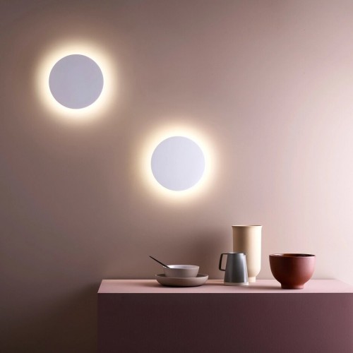 Applique Eclipse Round 250 Astro Lighting Valente Design mise en scène composition