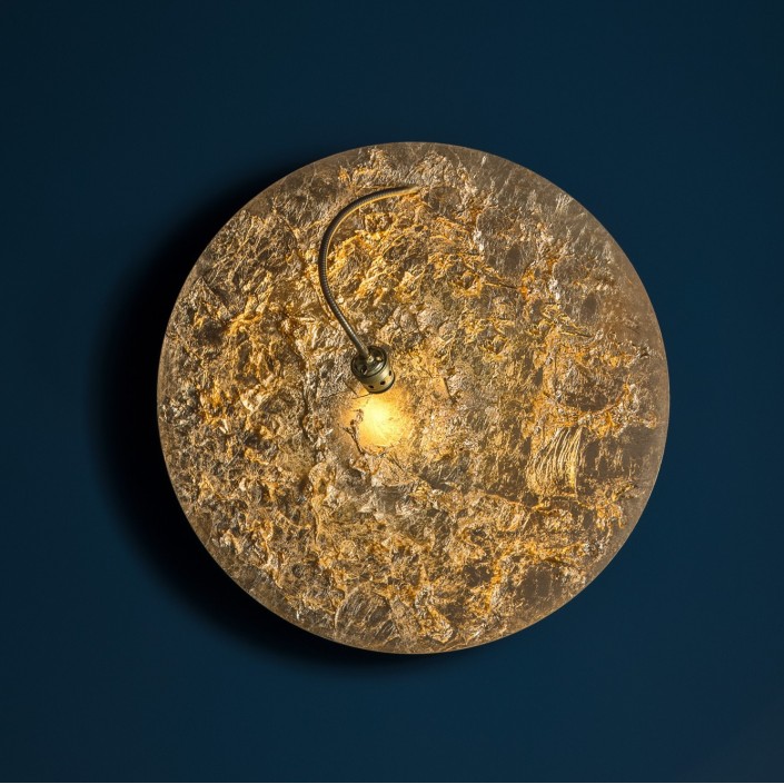 Applique - Plafonnier Luna Piena feuille or Catellani and Smith - Valente Design de face allumée