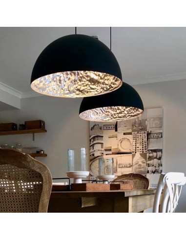 Suspension Stchu-Moon 02 feuilles argent Catellani & Smith - Valente Design mise en scène table