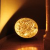 Lampe à poser Stchu-Moon 01 feuille or Catellani and Smith - Valente Design mise en scène