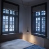 Suspension Aplomb Mini anthracite Foscarini - Valente Design mise en scène chambre