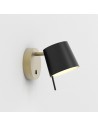 Applique Miura Wall or mat abat-jour noir mat Astro Lighting Valente de profil