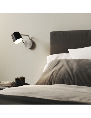 Applique Miura Swing Arm nickel mat abat-jour noir mat Astro Lighting Valente mise en scène