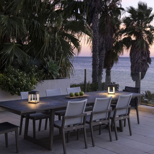 Lampes solaire de table TECKALU alu blanc-Duratek éclairées sur table
