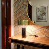 Lampe de table Mirasol marbre noir Lucide - Valente Design allumée dans hall d'entrée