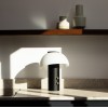Lampe Piccolo enceinte Bluetooth noir - Jaune Fabrique - Valente Design mise en scène