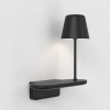 Applique Ito noir mat Astro Lighting Valente Design éclairée lampe à droite