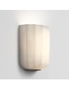 Applique Veo bronze Astro Lighting  - Valente Design allumée