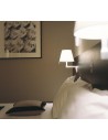 Melampo Wall gris abat-jour gris Artemide - Valente Design - éclairée mise en scène chambre