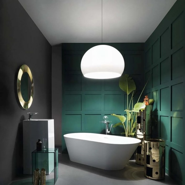 Suspension Big FL/Y Mat blanc Kartell - Valente Design mise en scène salle de bain