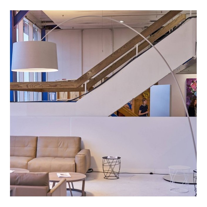 Lampadaire Twice as Twiggy blanc Foscarini - Valente Design - mise en scène éclairé