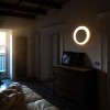 Applique Bahia LED Foscarini - Valente Design - mise en scène salon éclairé