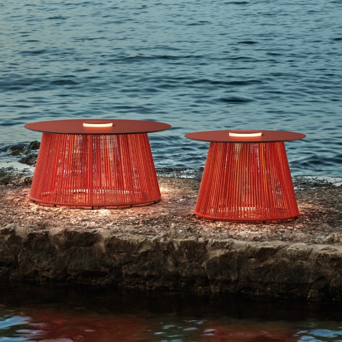 Table basse lumineuse sans fil NIT orange Bover - Valente Design - mise en scène