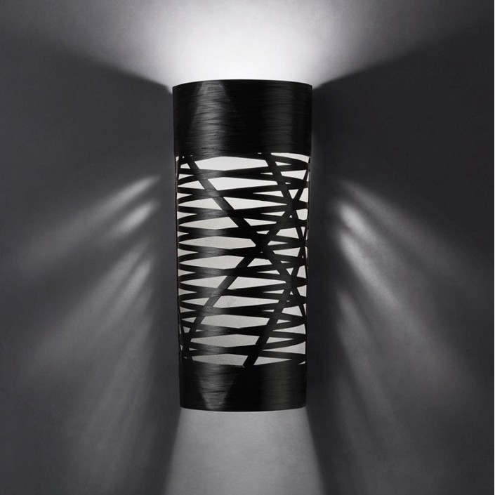 applique tress grande noir du designer Marc Sadler pour la marque Foscarini chez Valente Design
