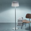 Lampadaire Lumière XXL Aluminium abat-jour gris Foscarini - Valente Design mise en scène