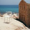 Solde Kartell ! Chaise MASTERS blanc Kartell - Valente Design - mise en scène rocher