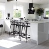 Tabourets MASTERS STOOL noir Kartell - Valente design - mise en scène cuisine