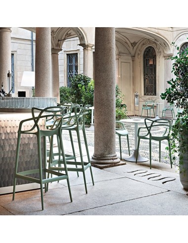 Tabouret MASTERS STOOL vert sauge Kartell - Valente design - terrasse