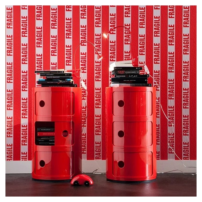 Meuble Componibili Classic 3 Portes rouge - Kartell Valente Design - mise en scène