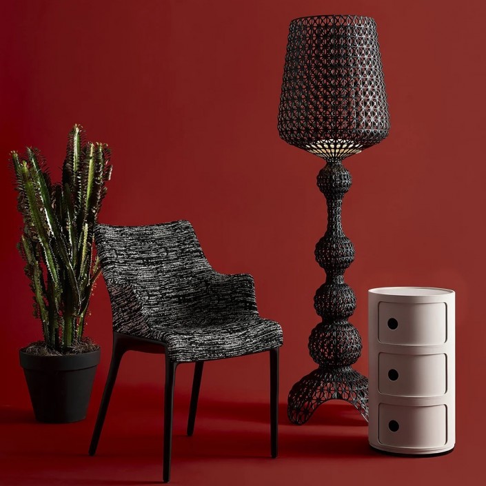 Meuble Componibili Classic 3 Portes blanc - Kartell Valente Design avec lampadaire Kabuki