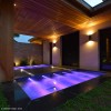 Applique Simply Pillar Large up/down PVD Concept - Valente Design - mise en scène