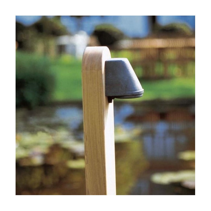 Borne Beamy zinc antique Royal Botania - Valente Design - dans jardin