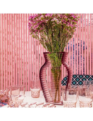 Vase I SHINE rose Kartell - Valente Design - avec bouquet rose
