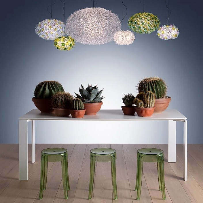 Table Four Soft Touch blanc largeur 90 cm Kartell - Valente Design - mise en scène