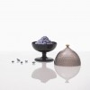 Centre de table PUMO noir fumé Kartell - Valente Design - avec friandises