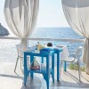 Centre de table TRULLO jaune/bleu Kartell - Valente Design - sur terrasse