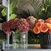 Vase MATELASSÉ cristal Kartell - Valente Design - avec bouquet d'hortensias