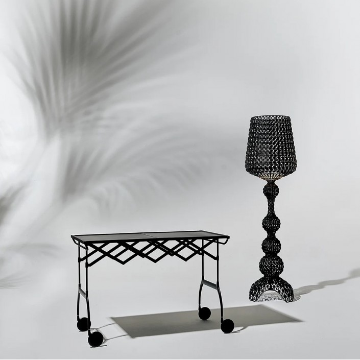 Charriot BATTISTA noir mat Kartell -Valente Design - avec lampadaire Kabuki