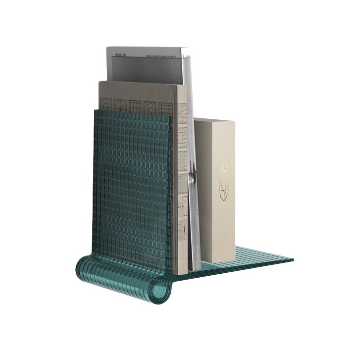 Etagère KITE SHELF bleu clair Kartell - Valente Design - avec livres