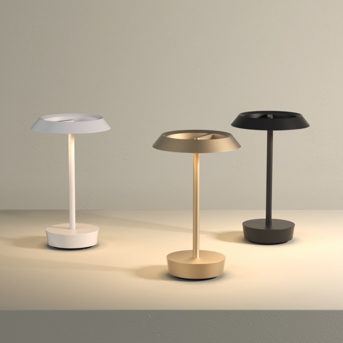 Lampes Halo Portable bronze clair, noir et blanc mat Astro Lighting - Valente Design éclairées
