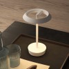 Lampe Halo Portable blanc mat Astro Lighting - Valente Design - éclairée sur bureau