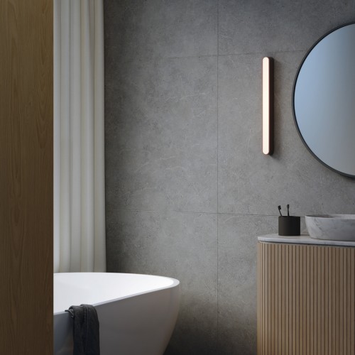 Applique Atticus noir mat Astro Lighting - Valente Design - dans salle de bain