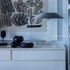 Lampe de table Chapeaux M gris Foscarini  - Valente Design - éteinte sur meuble console
